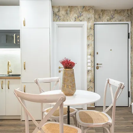 Modern Comfort In Neos Kosmos Metro Apartamento Atenas